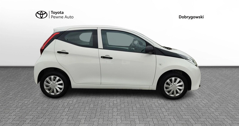 Toyota Aygo cena 39900 przebieg: 44154, rok produkcji 2019 z Szczucin małe 211